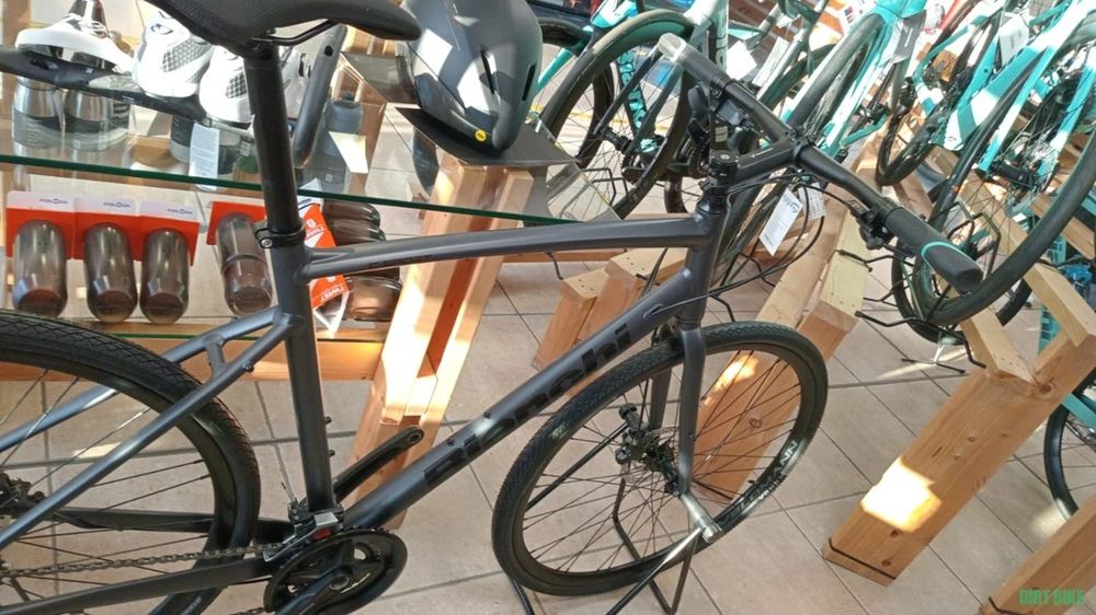 Bianchi C-Sport 3 bicicletă Trekking  Italia