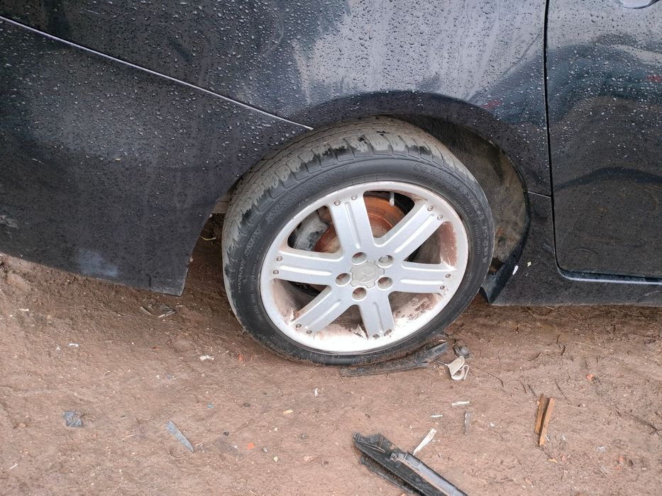 Dezmembrari Mitsubishi GRANDIS (NAW) (2003-) 2.0 DI-D Motorina