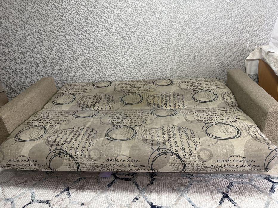 Срочно! Диван, холодильник, стол