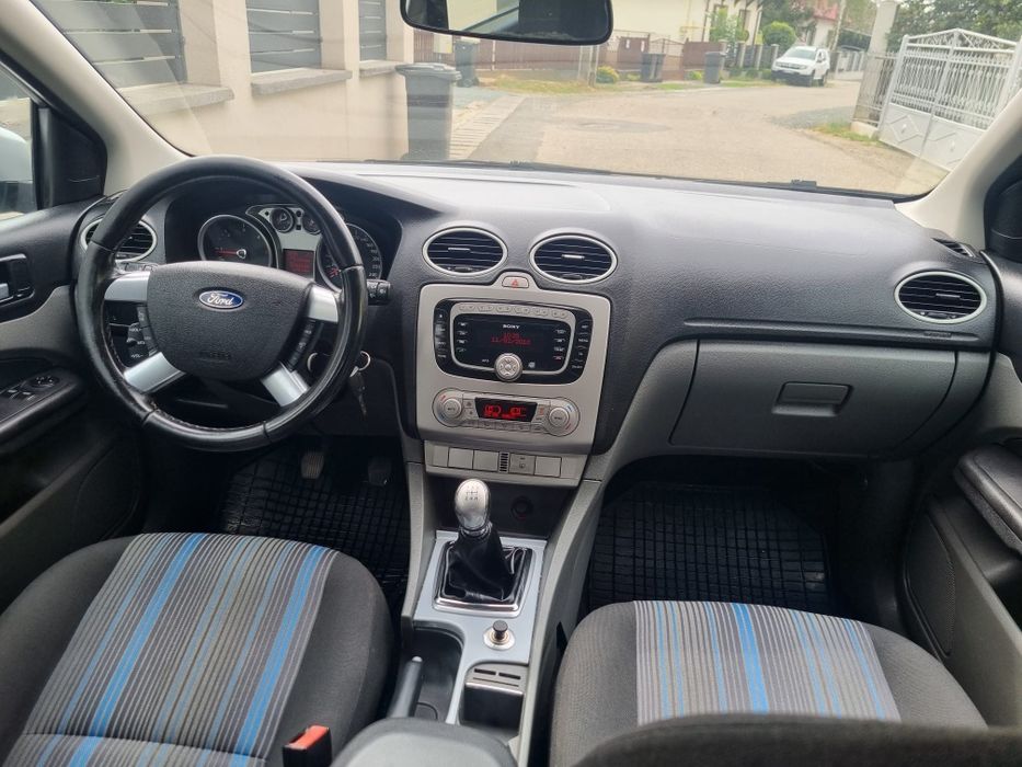 FORD Focus 2009 — imagine 5