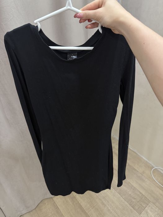 Женское платье черное