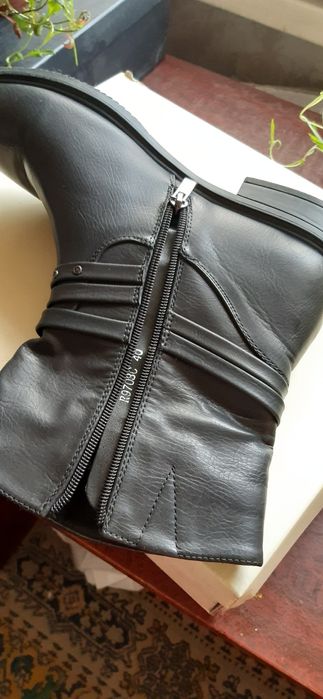 Женские молодёжные полусапожки