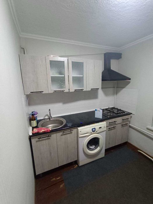 Срочно!!! Продаётся 2/5/5 в Чиланзаре, перекрёсток Ширин,кафе Гиждувон