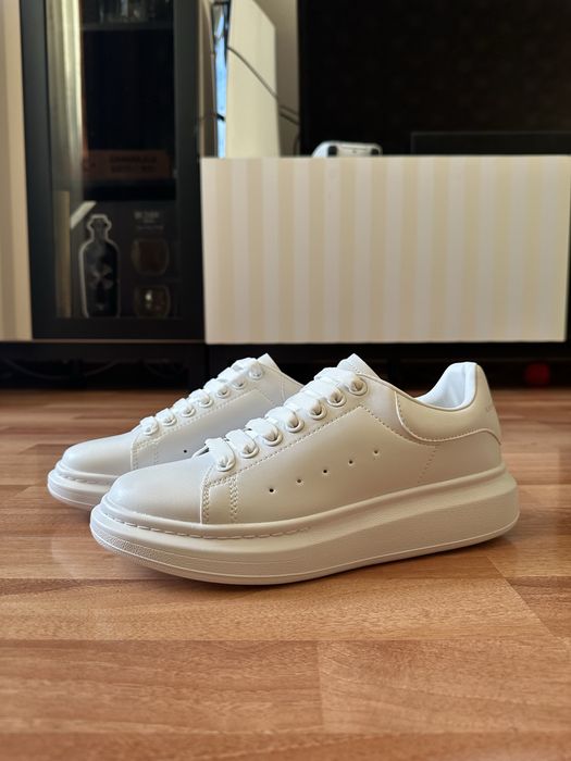 Adidasi Alexander McQueen