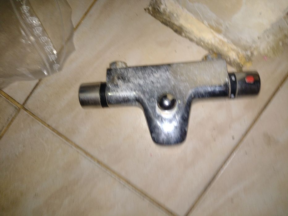 Baterie cu termostat de baie