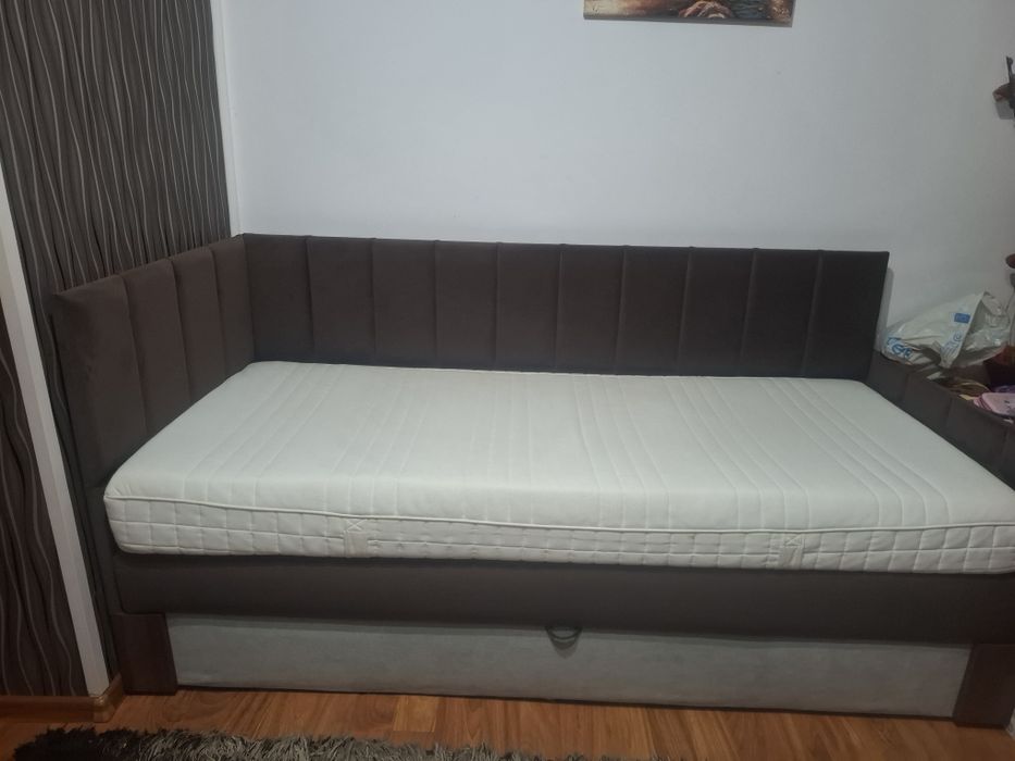 Vănd pat de o persoană