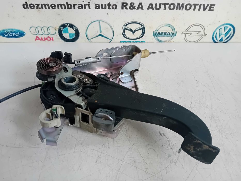 Pedala Frana De Mana Mercedes E Class W212 An 2009-2016