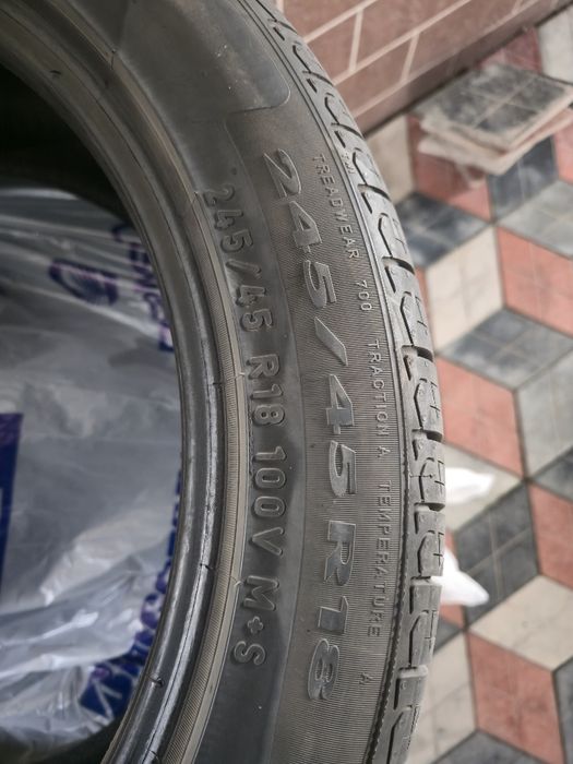Продам летний шина 245/45/18r