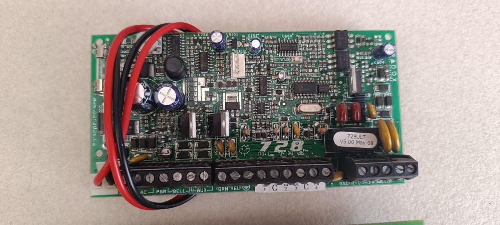 Centrala alarma Paradox 728 ultra