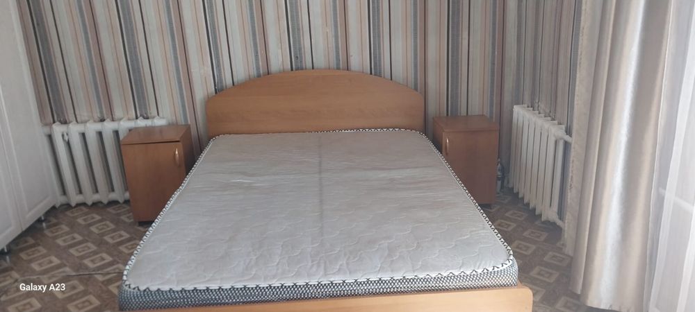 Продам двухспальную кровать