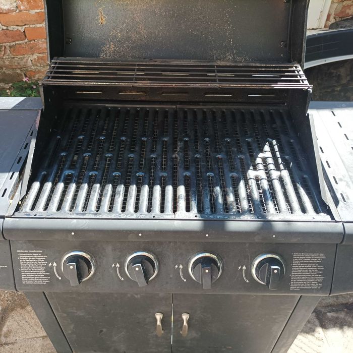 Голямо газово барбекю