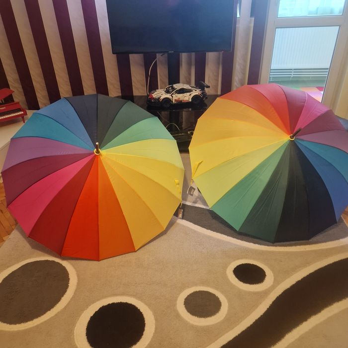Umbrelă curcubeu 50lei