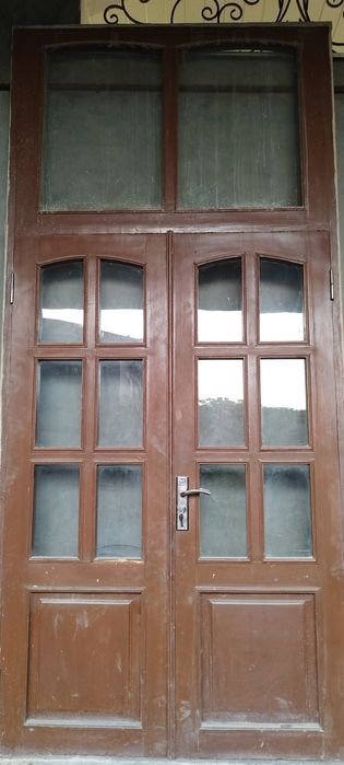 Деревянные двери