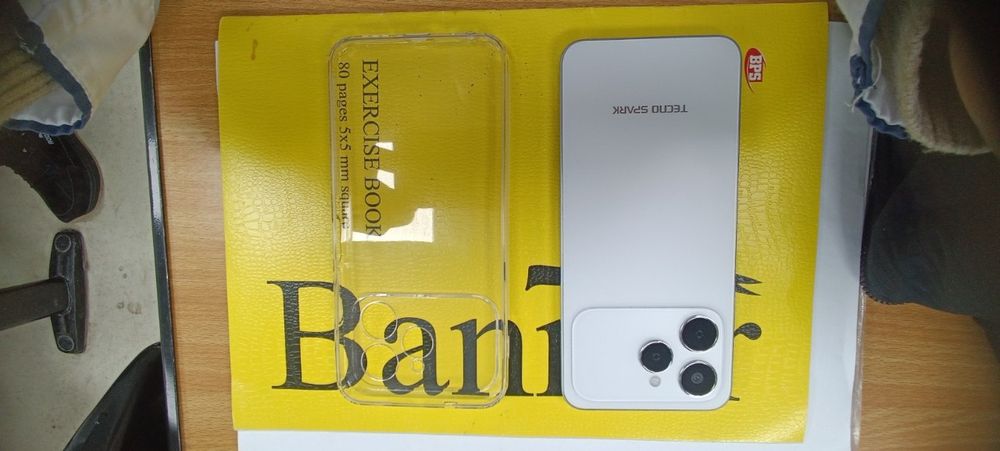 Tecno spark 40 8/128 gb