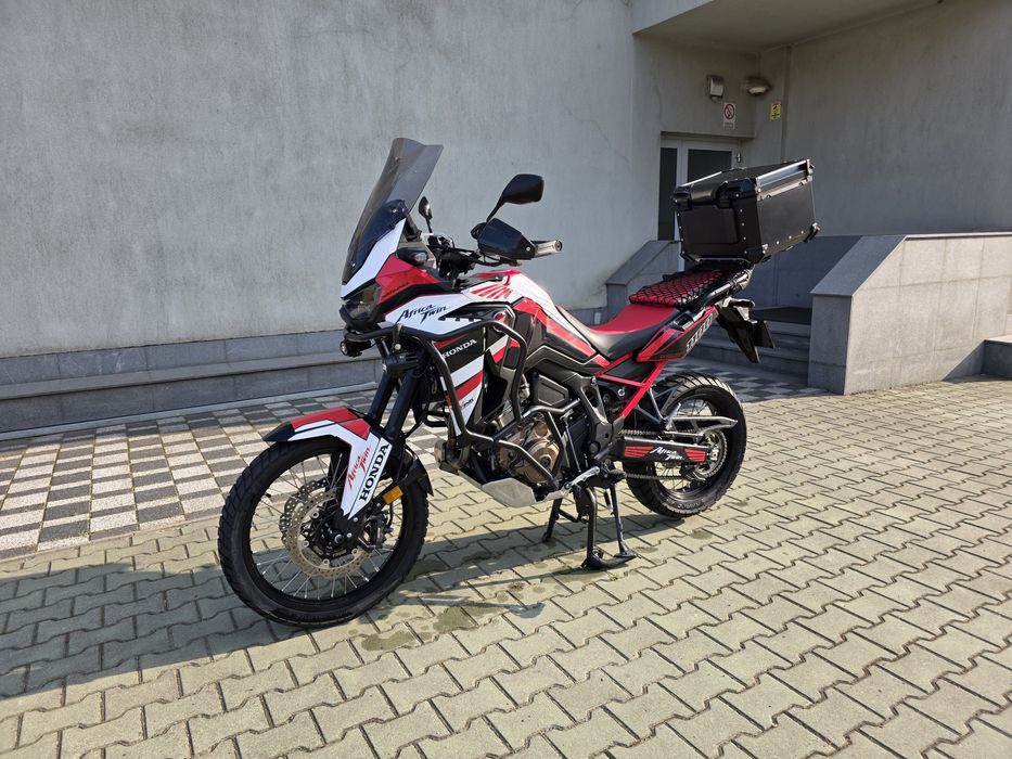 Honda CRF1100 Africa Twin manuala