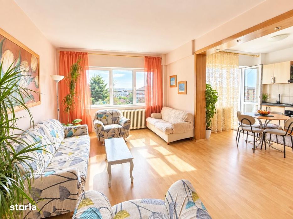 De vanzare Apartament 4 camere, zona Cetate - Scoala nr 7.