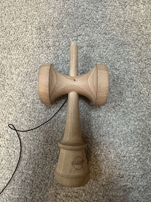 Kendama Sweets Horizon Fade Albastru/Alb – AntiSkid (originală)
