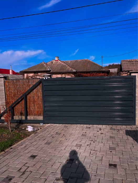 Confectii metalice, garduri aluminiu,porti , carpot uri