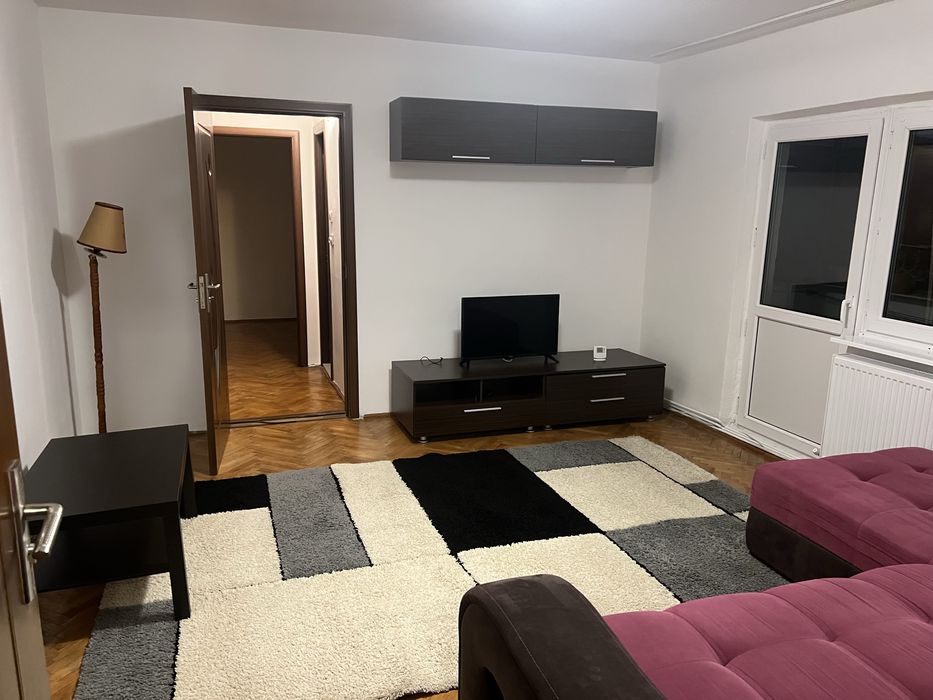 Inchiriez apartament 2 camere