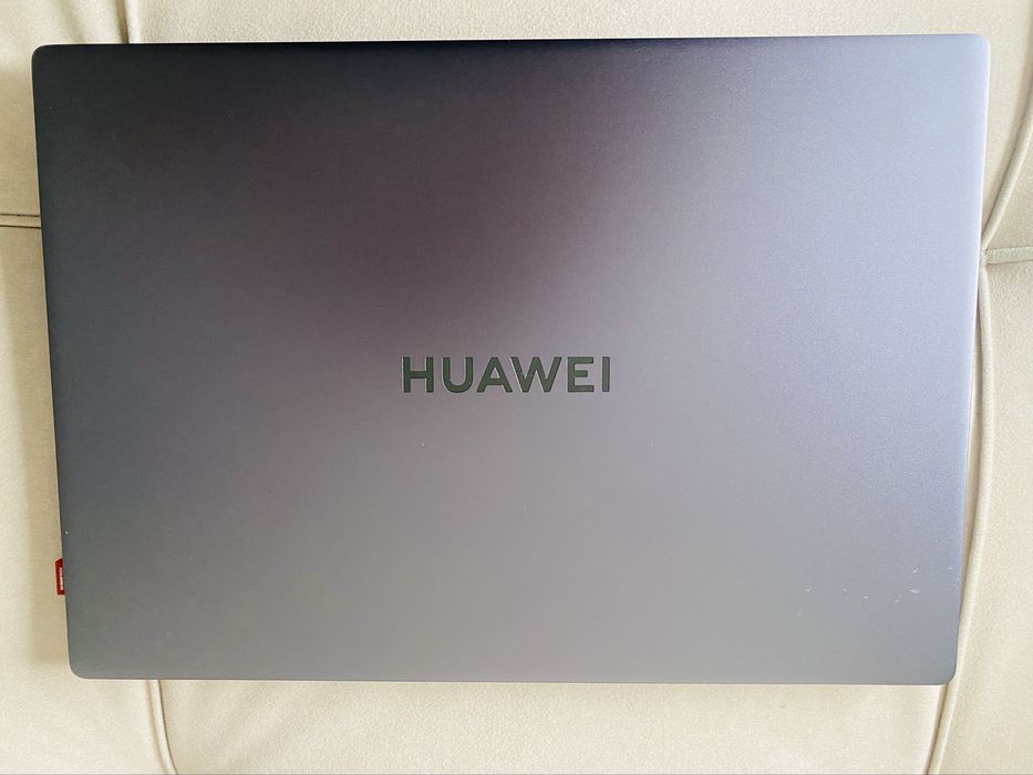 Продам Ноутбук HUAWEI MateBook D16