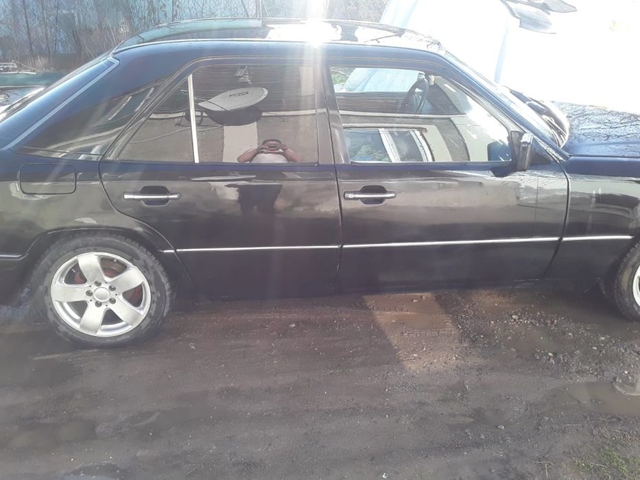 Мерседес  продаётся