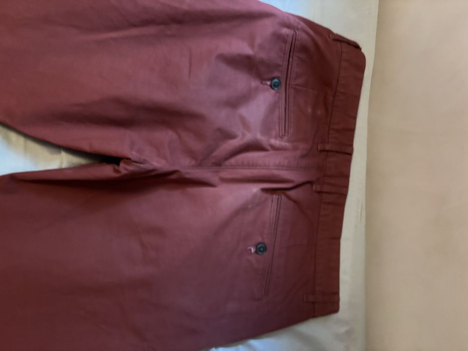 Панталон цвят бордо, използван