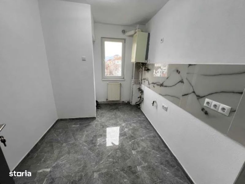 Vand apartament 2 camere ,zona Mihai Viteazu — fotografia 3