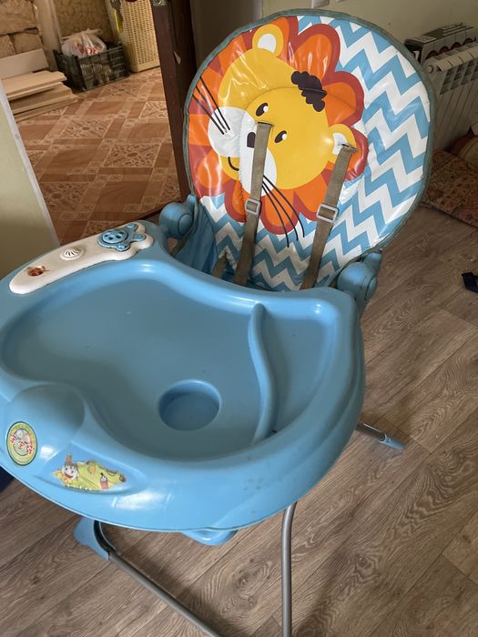 Стулчик для кормление