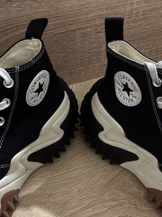 Converse Run Star Motion