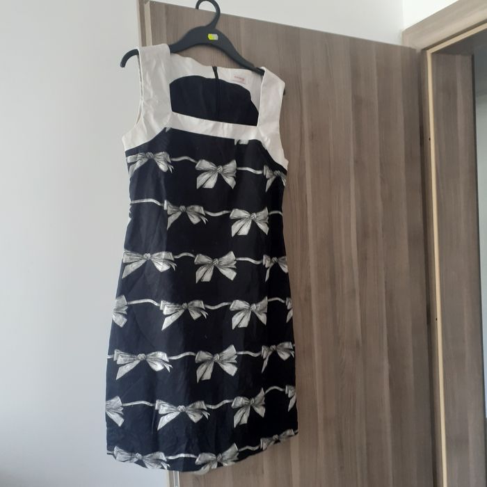 Rochie cu model cu fundite