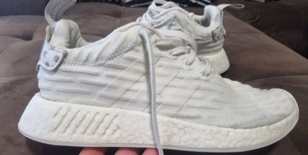 Adidas NMD R2 Primeknit triple дамски маратонки номер 41 1/3