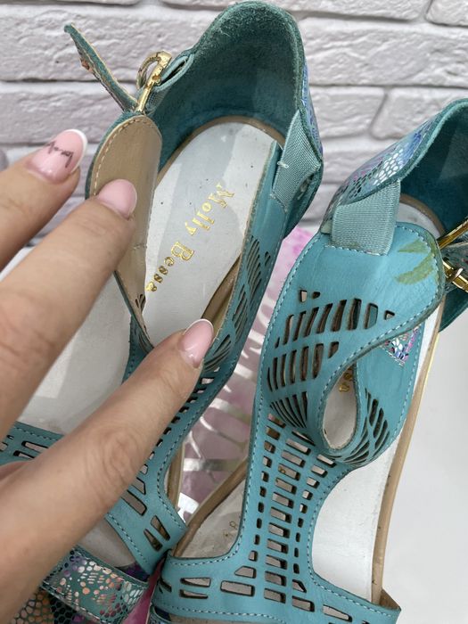 Летние открытые босоножки