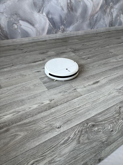 Продам робот пылесос