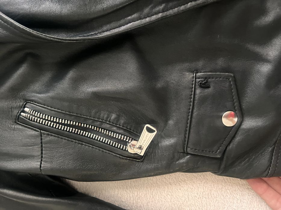 Кожени якета на Replay от естествена кожа и Dona karen