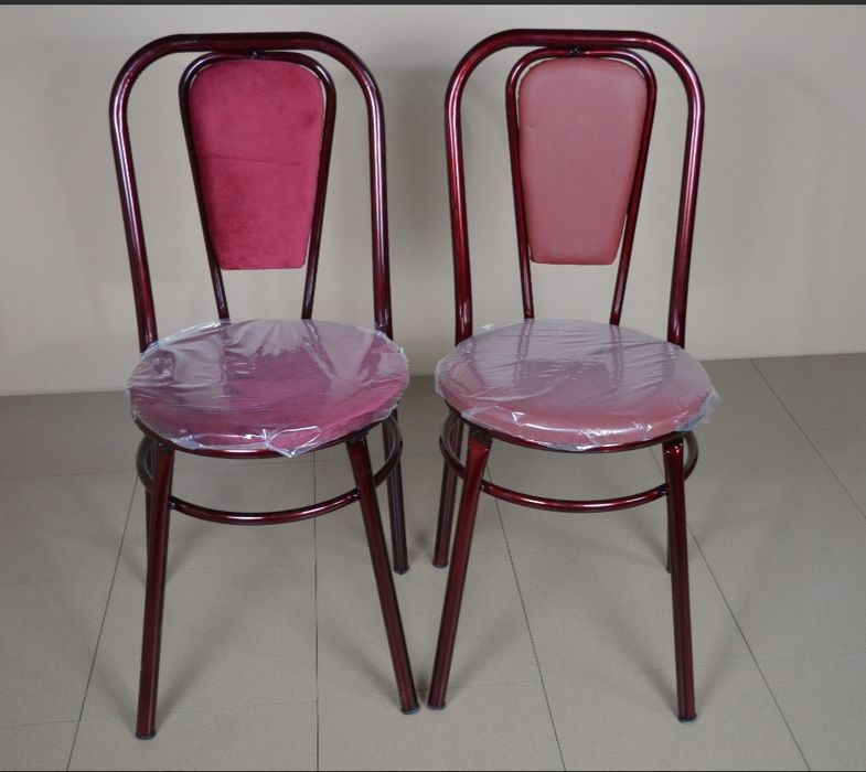 Тръбни столове с кожена дамаска