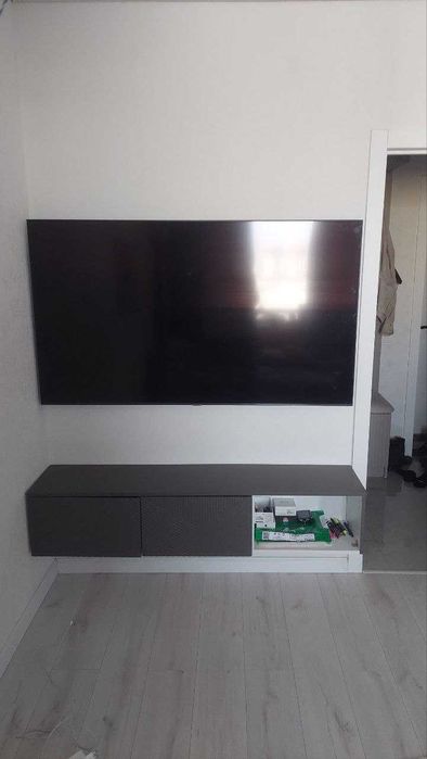 65" (163 см) Телевизор Samsung UE65AU7100UXCE