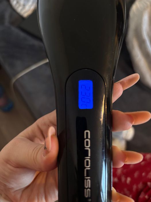 Perie electrica de indreptat parul Corioliss