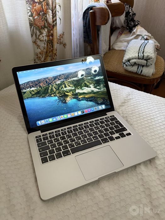 MacBook Pro 13 2015) i5/8GB/120Gb Живая легенда!
