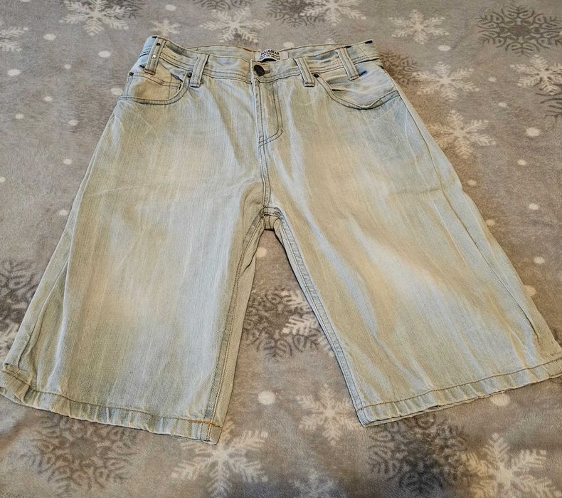 pantaloni scurti blugi pull & bear