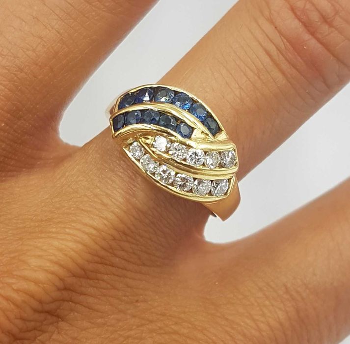 Deosebit inel vintage din aur 18 k, safire si diamante naturale
