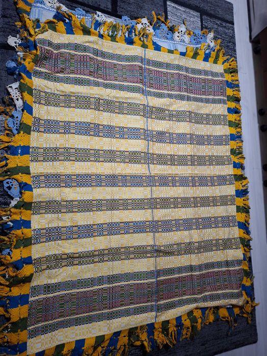 Fața de masa si fața de pernă