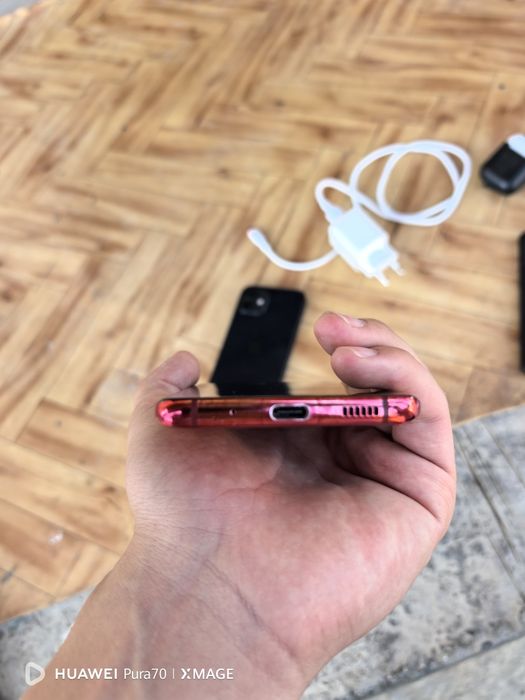 Samsung s20 128гб/8+4гб ОЗУ