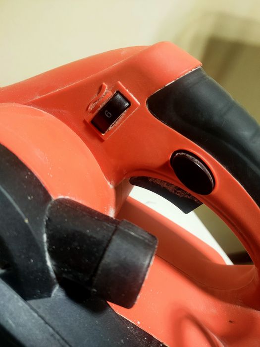 Продам лентачную машинку