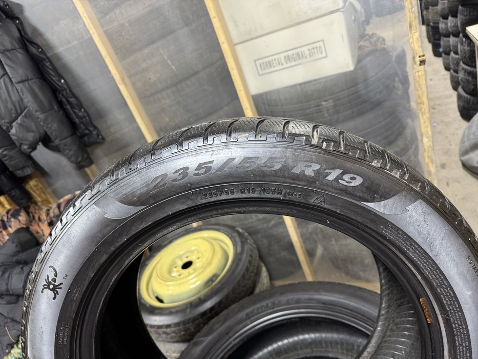 235/55/19 Pirelli