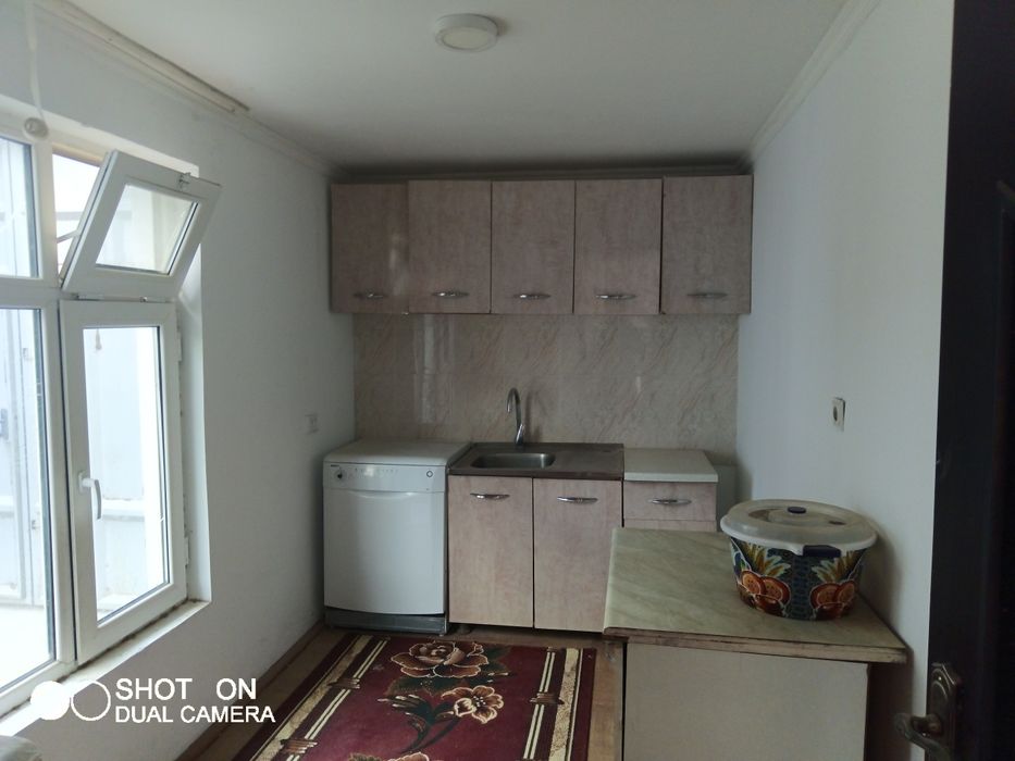 Тайёр ҳовли сотилади