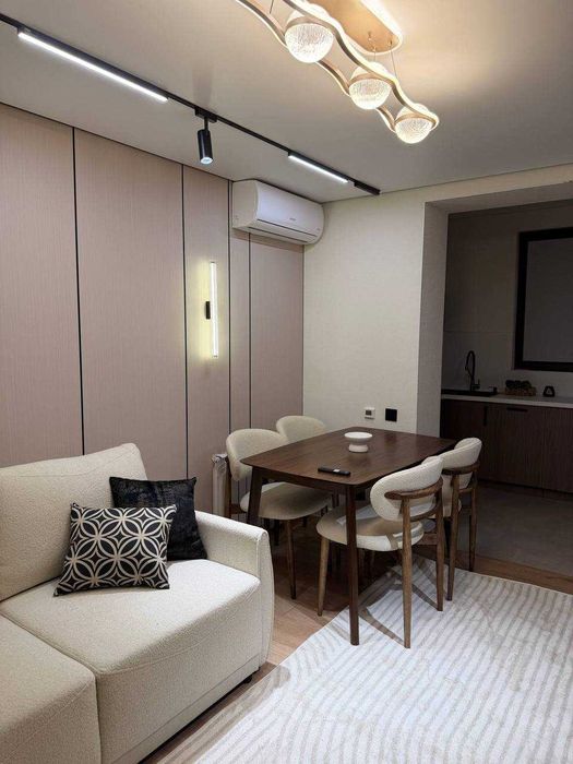 Метро Космонавтов, Humo Arena - 4/3/4 - Новый Ремонт, никто не жиль!