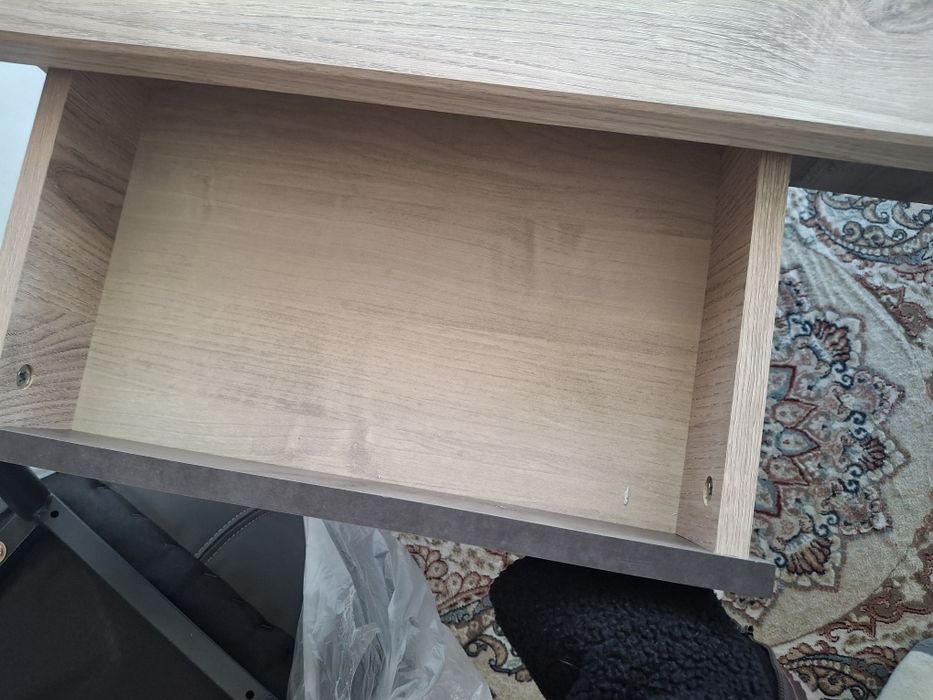 Письменный рабочий стол