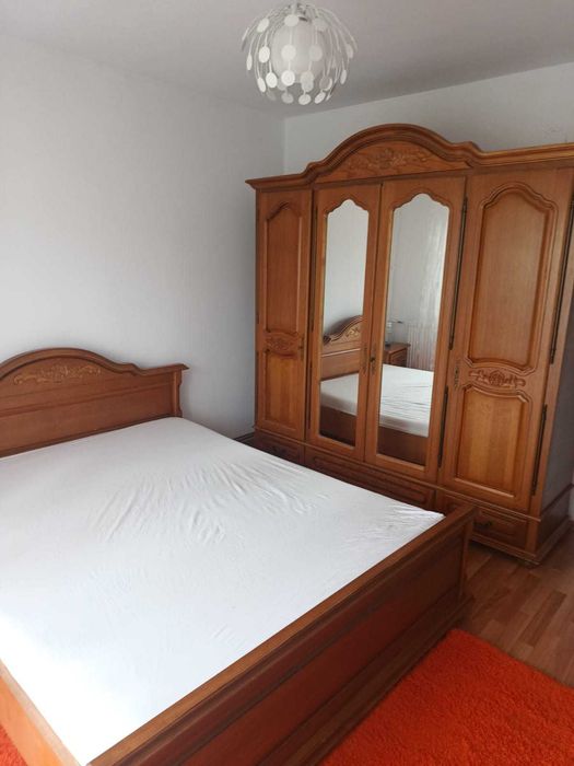 Apartament de inchiriat