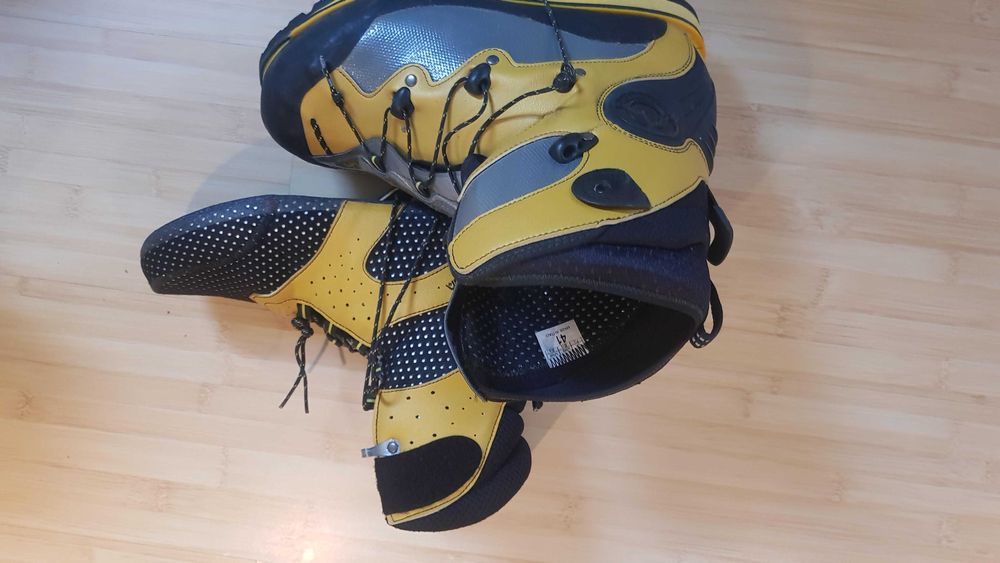 Bocanci de alpinism La Sportiva Spantik