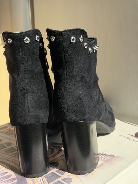 Продам полусапожки новые